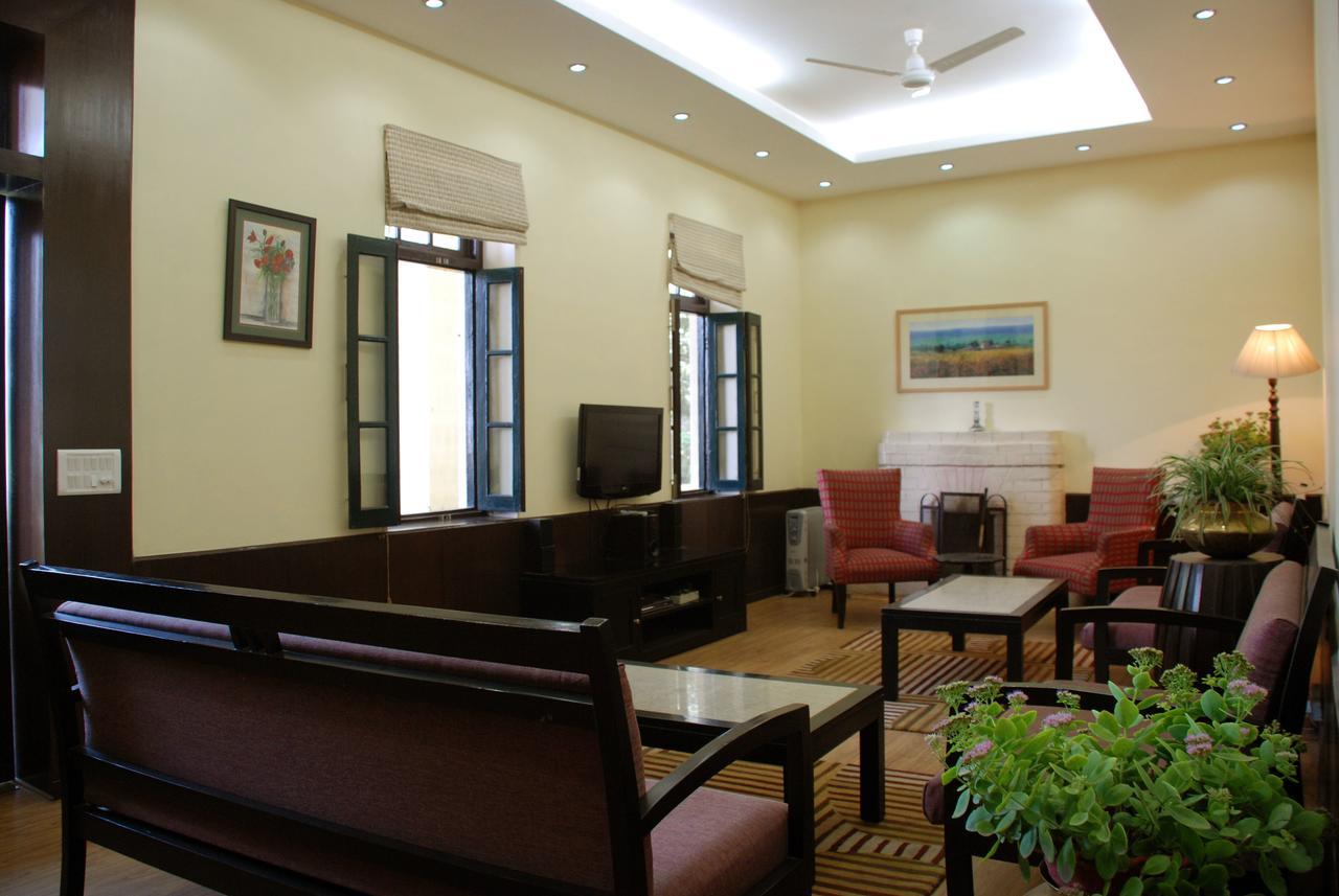 Alasia Hotel Kasauli Eksteriør bilde