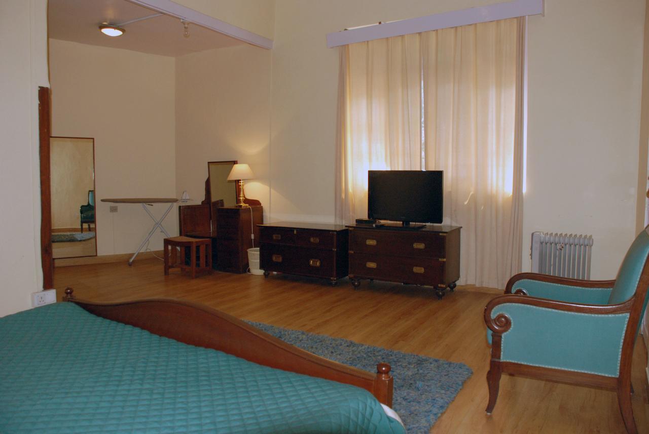 Alasia Hotel Kasauli Eksteriør bilde
