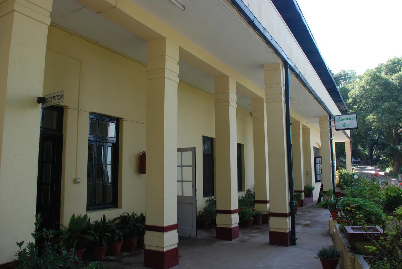 Alasia Hotel Kasauli Eksteriør bilde